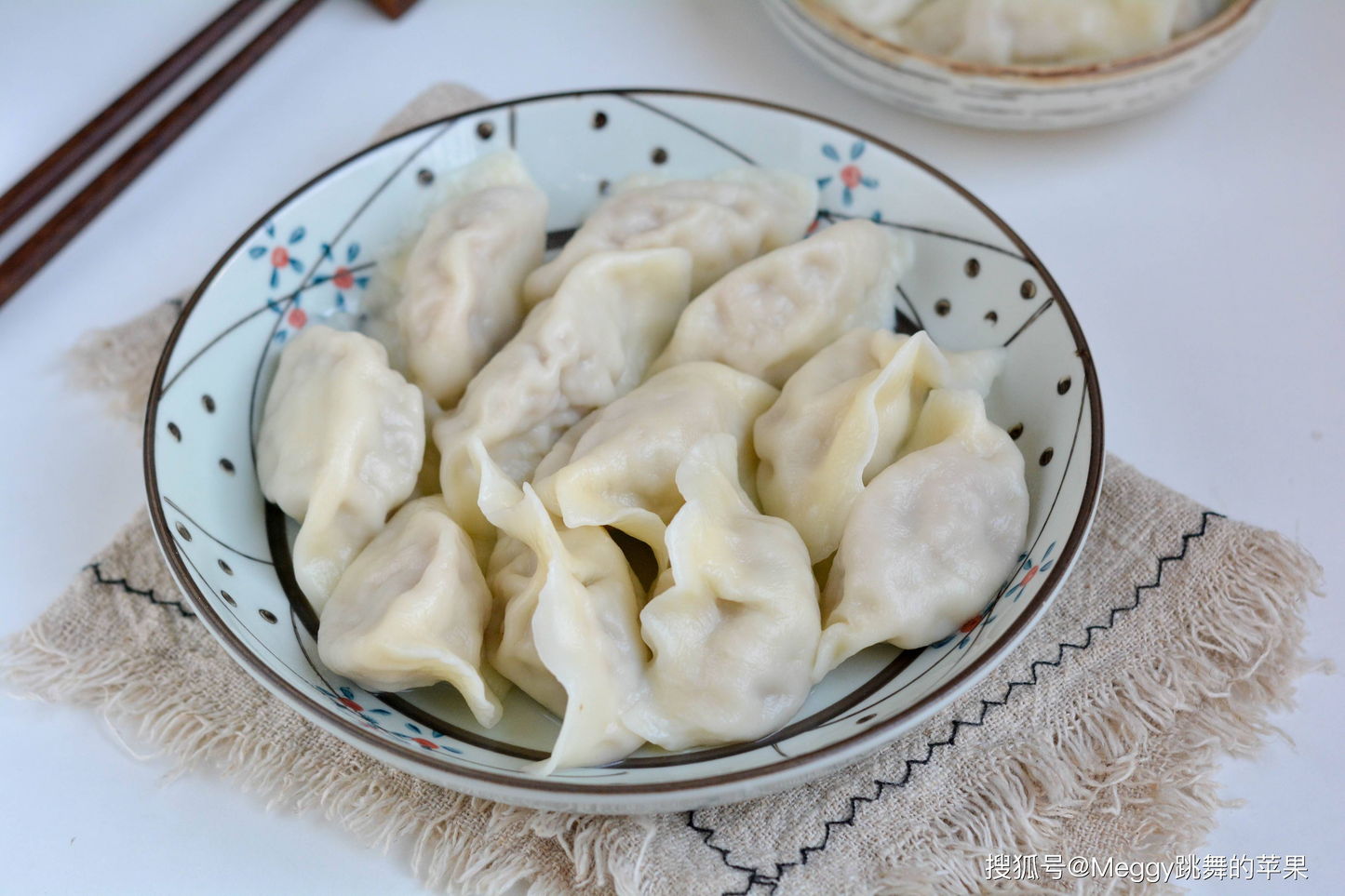 海神包罗海味 · 海参饺子我们上线了 🥟 一口咬下,约1/3馅料是海参!