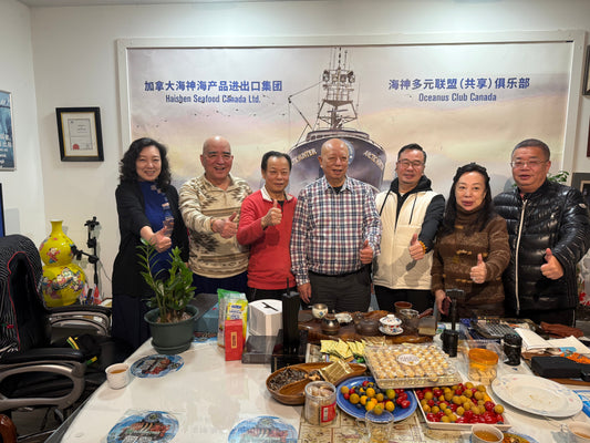 世界潮州执行会长林少毅和北美建筑总商会及侨领和优秀企业家视察海神俱乐部